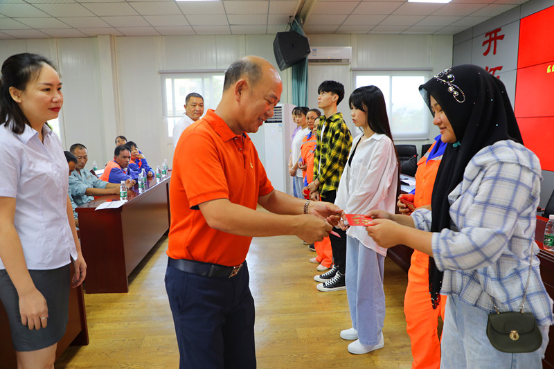 “金秋助學，圓夢明佳！”明佳集團黨支部及工會組織開展愛心助學活動！